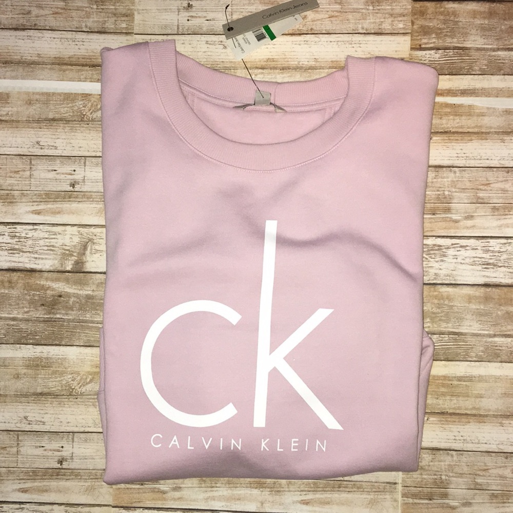 NWT Calvin Klein crew neck